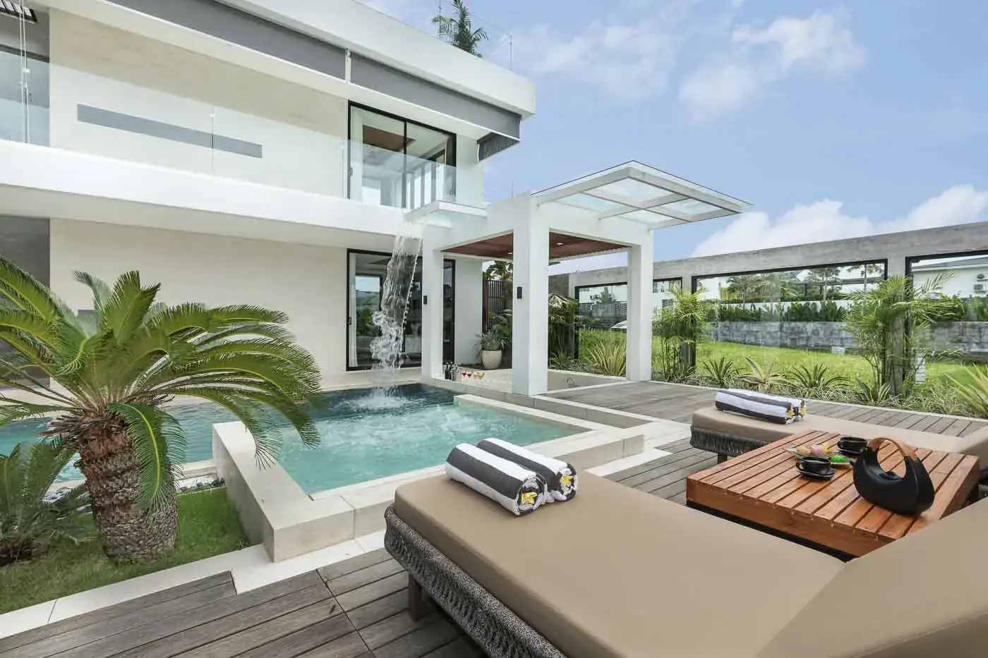 Digital Nomad Luxury Flores: The Evolution by 2027