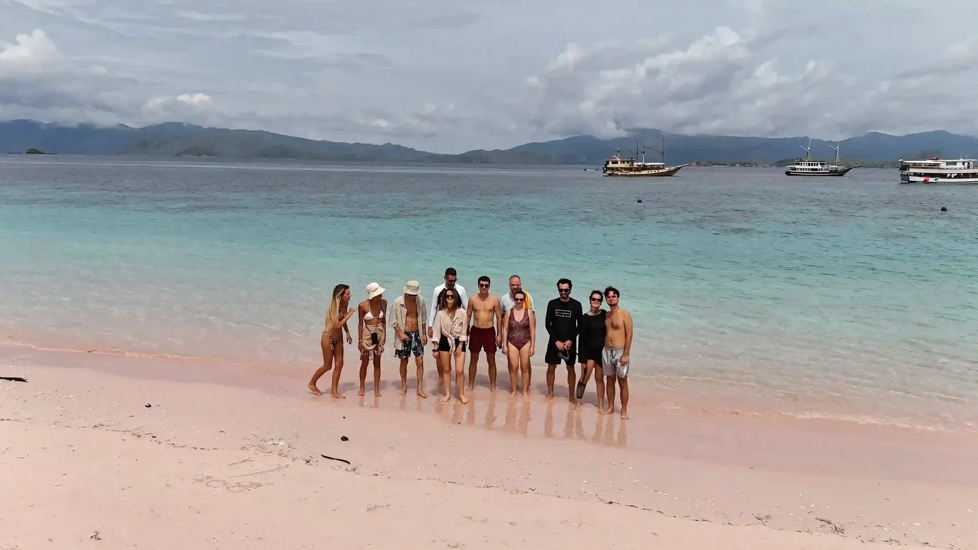 Pink Beach, Taka Makassar and sandbars for luxury picnics